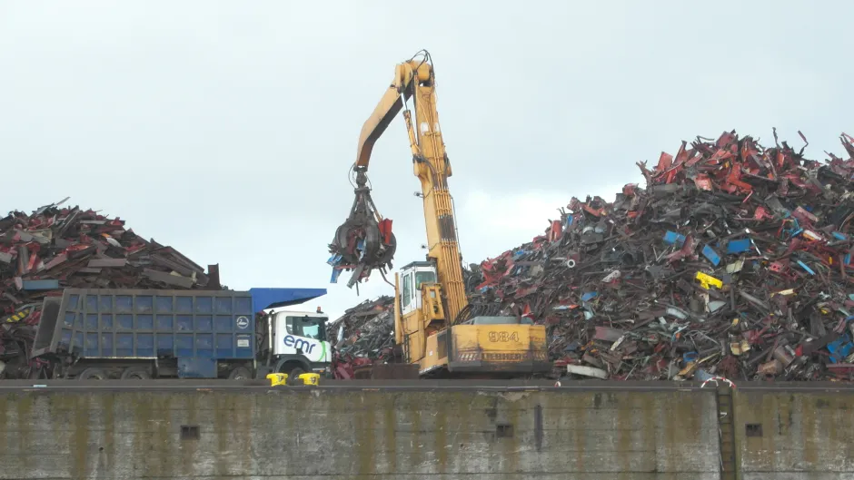 Rubrik_Abfall_Ressourcen_Schrott_c._M._Bossmann